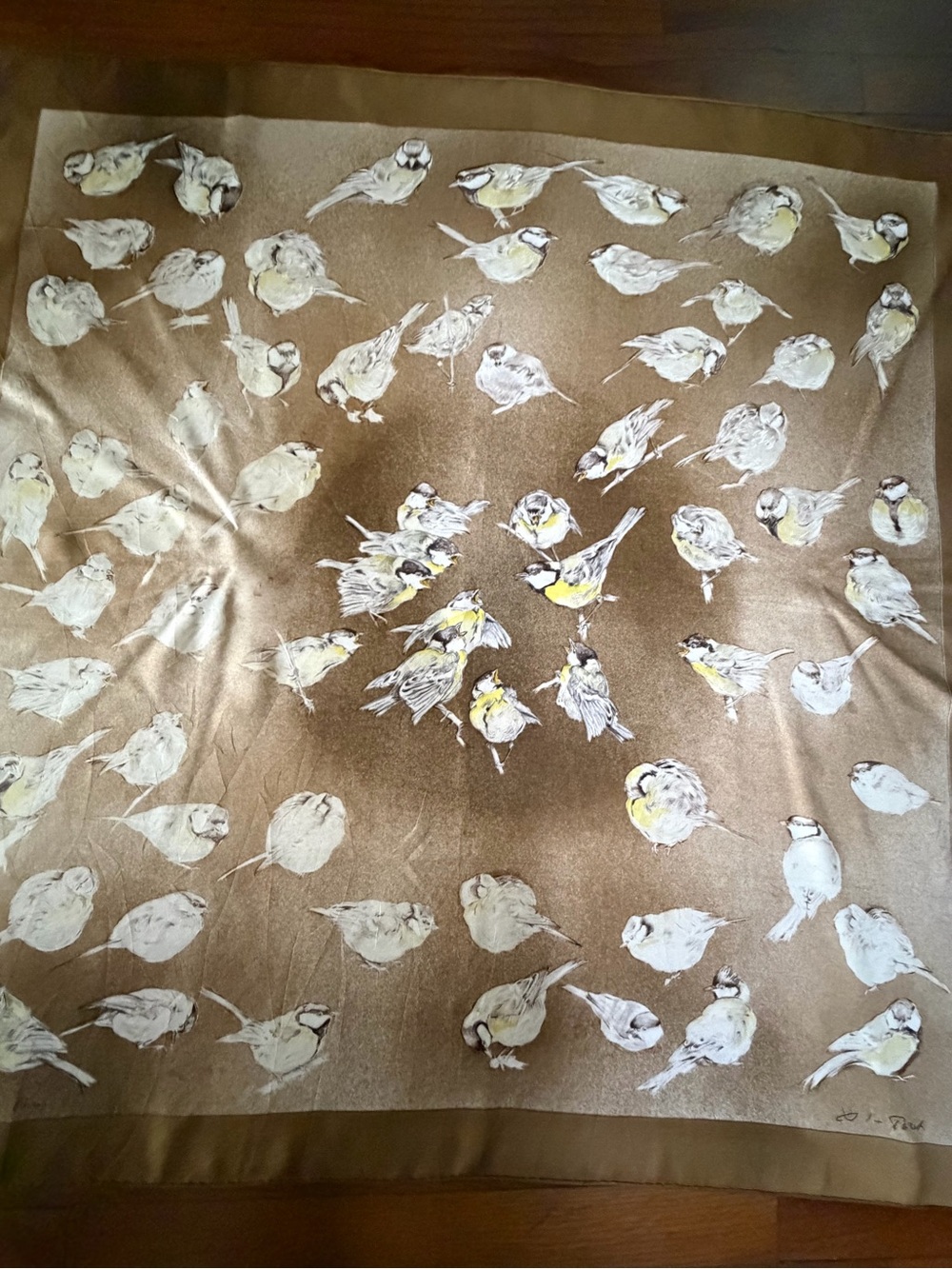 Hermes Les Mesanges silk scarf. - Picture 5 of 15